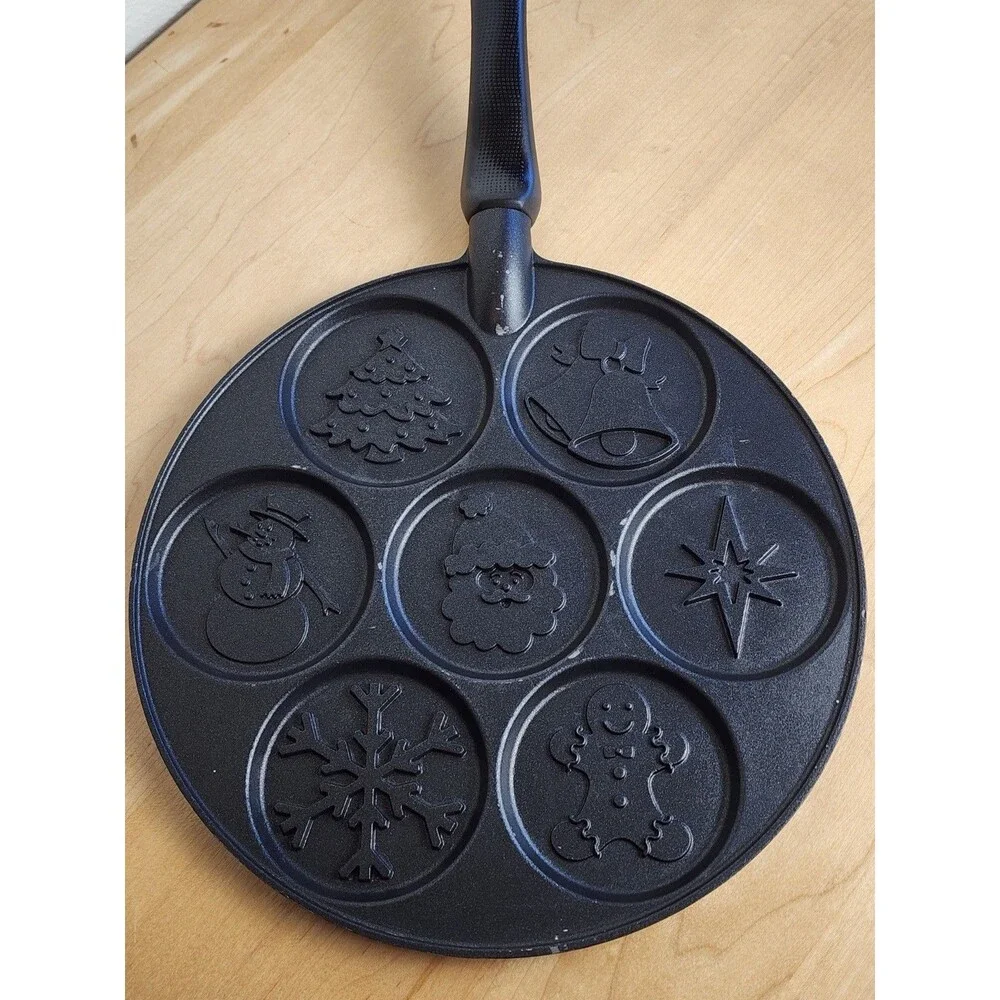 Nordic Ware Holiday Pancake Pan 01965 Christmas 7 Shape Cast Aluminum Star Tree